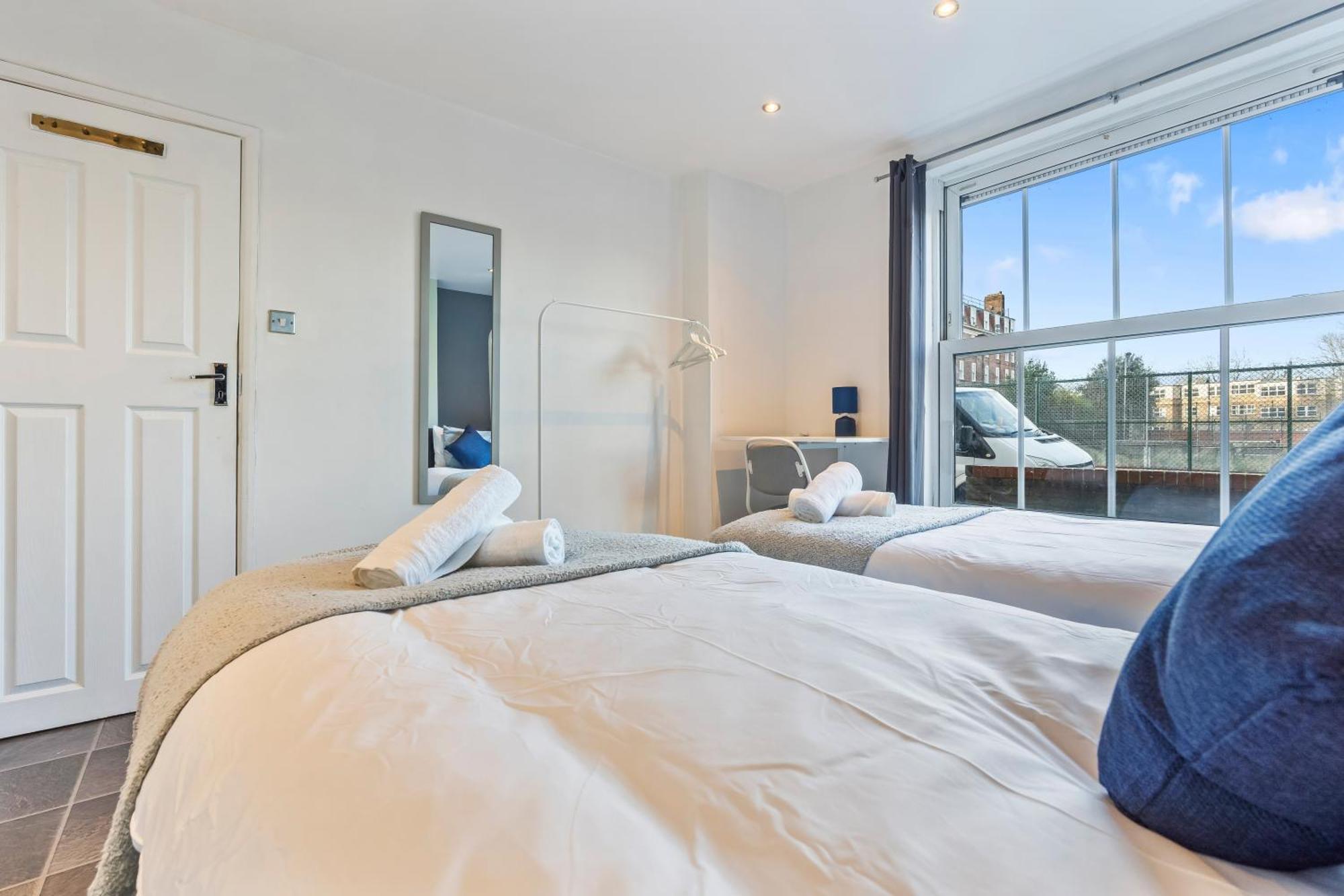 Villa Impeccable 4-Bed House In Brixton Londra Esterno foto