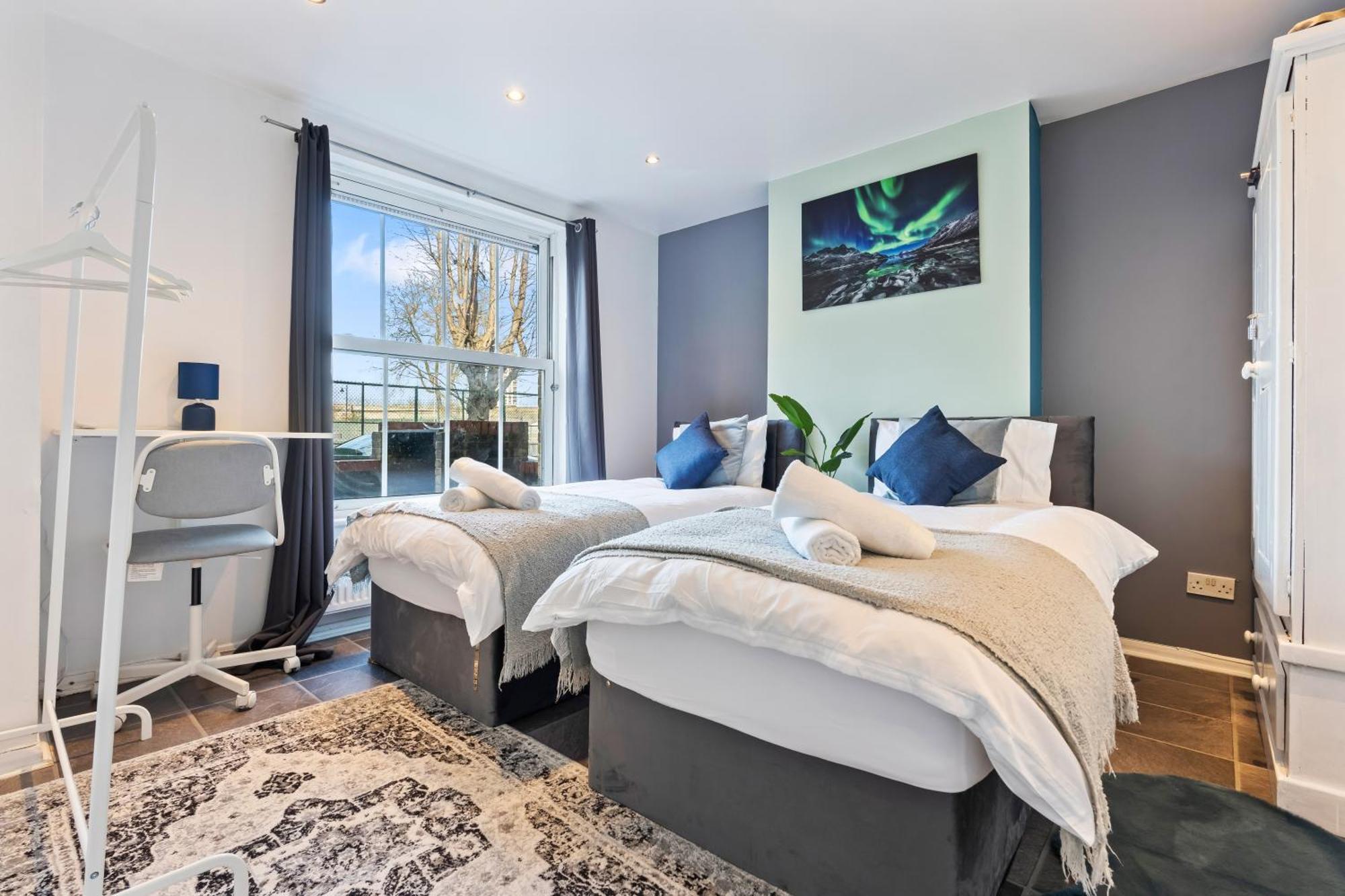 Villa Impeccable 4-Bed House In Brixton Londra Esterno foto